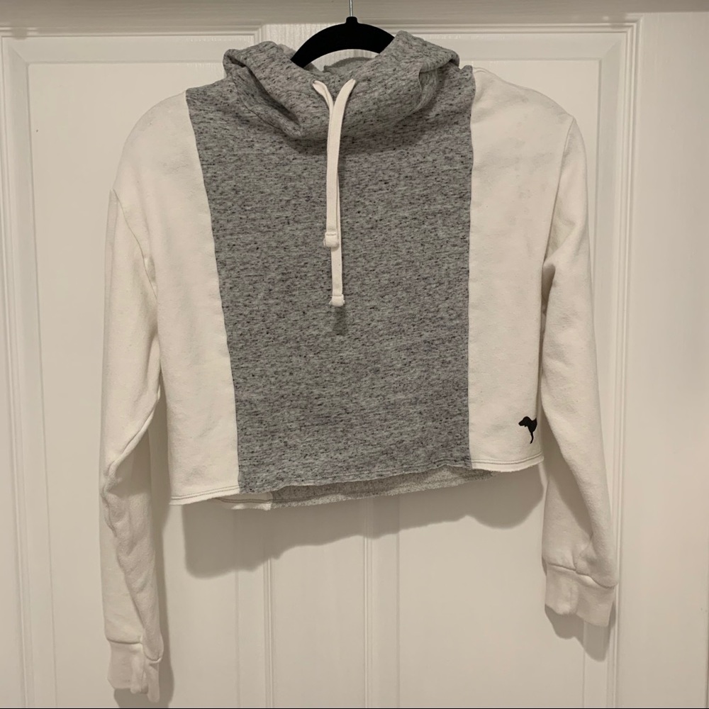 Pink cropped sweatshirt